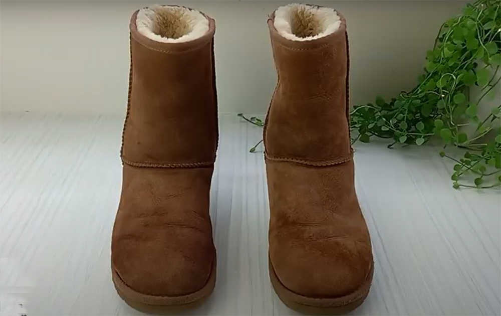 How To Waterproof Ugg Boots Simple Tutorial WaterproofWiki   How To Waterproof Ugg Boots 1 